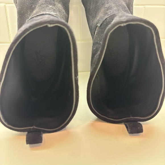 GIABORGHINI Lug Sole Suede Ankle Boots - Picture 9 of 11